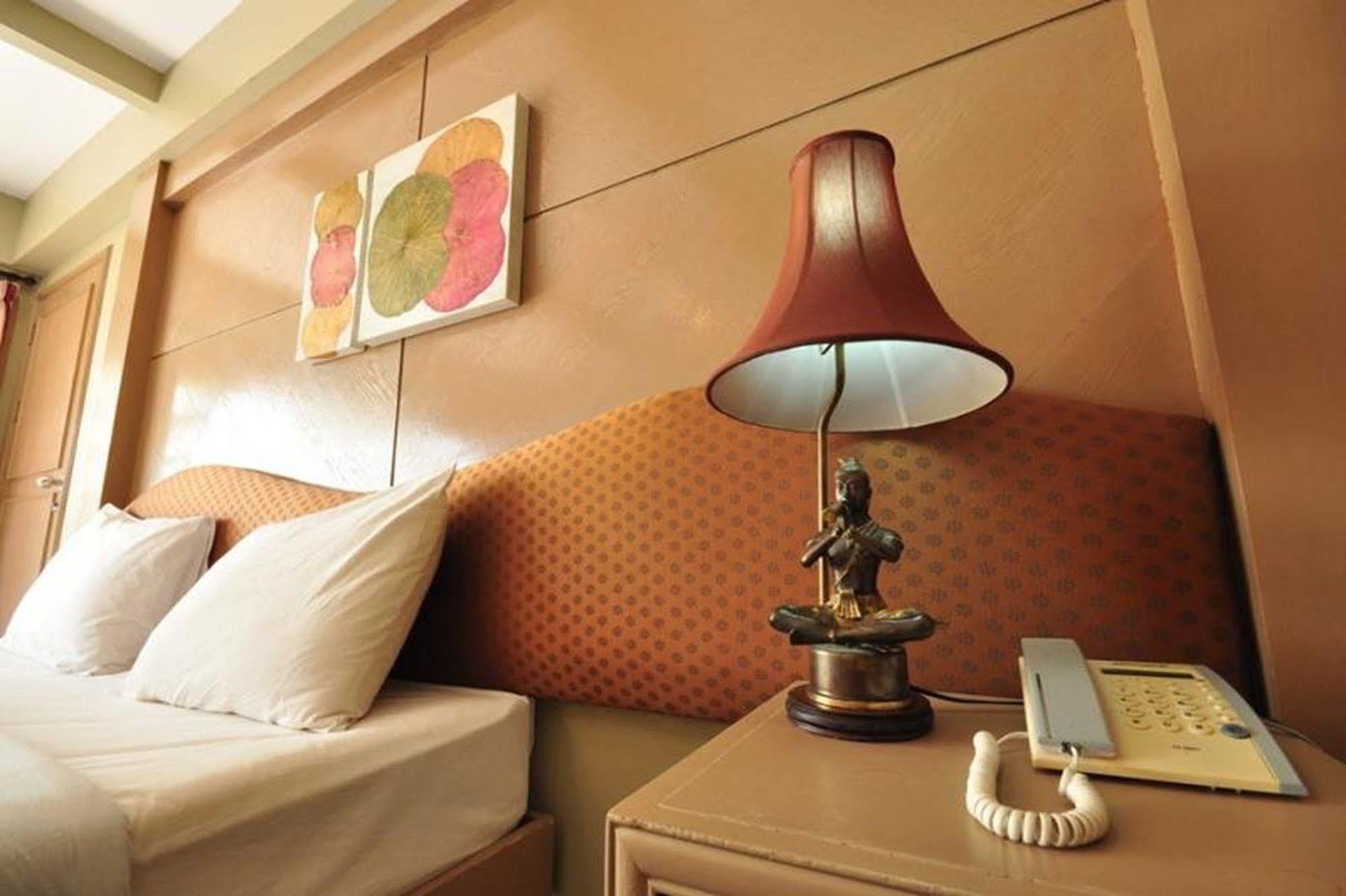 Rockgarden Beach Resort Маэ-Пим Экстерьер фото